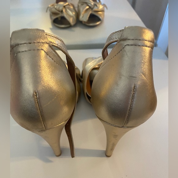 Soft gold bow leather heels - Picture 3 of 6